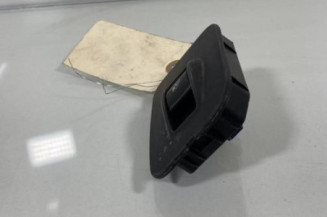 Interrupteur de leve vitre avant droit FIAT QUBO
