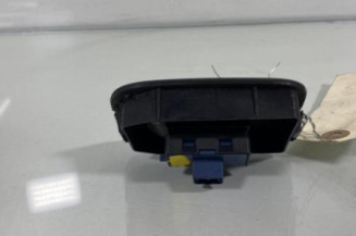 Interrupteur de leve vitre avant droit FIAT QUBO