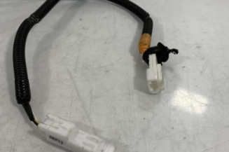 Attache ceinture avant droit TOYOTA PRIUS 3