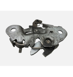 Fermeture de capot PEUGEOT 106