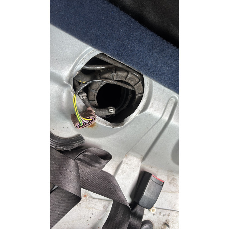 Bouton de warning PEUGEOT 106 Photo n°20