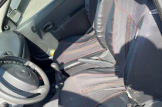 Pretensionneur de ceinture avant droit RENAULT CLIO 3