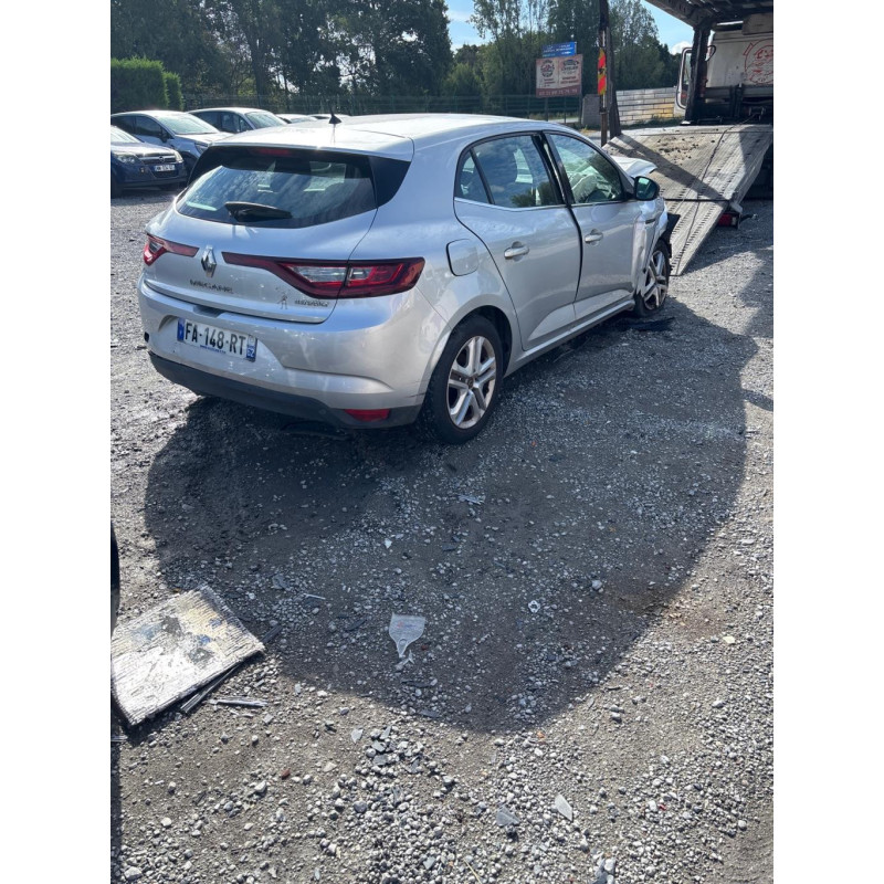 RENAULT MEGANE 4 PHASE 1 1.2i - 16V TURBO TCE 100 Photo n°3