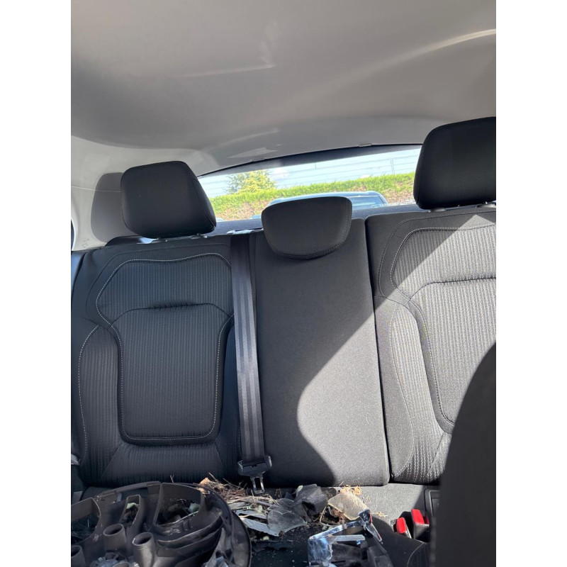 RENAULT MEGANE 4 PHASE 1 1.2i - 16V TURBO TCE 100 Photo n°10