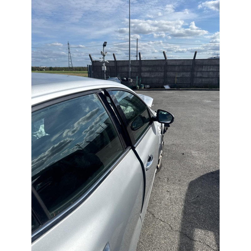 RENAULT MEGANE 4 PHASE 1 1.2i - 16V TURBO TCE 100 Photo n°13