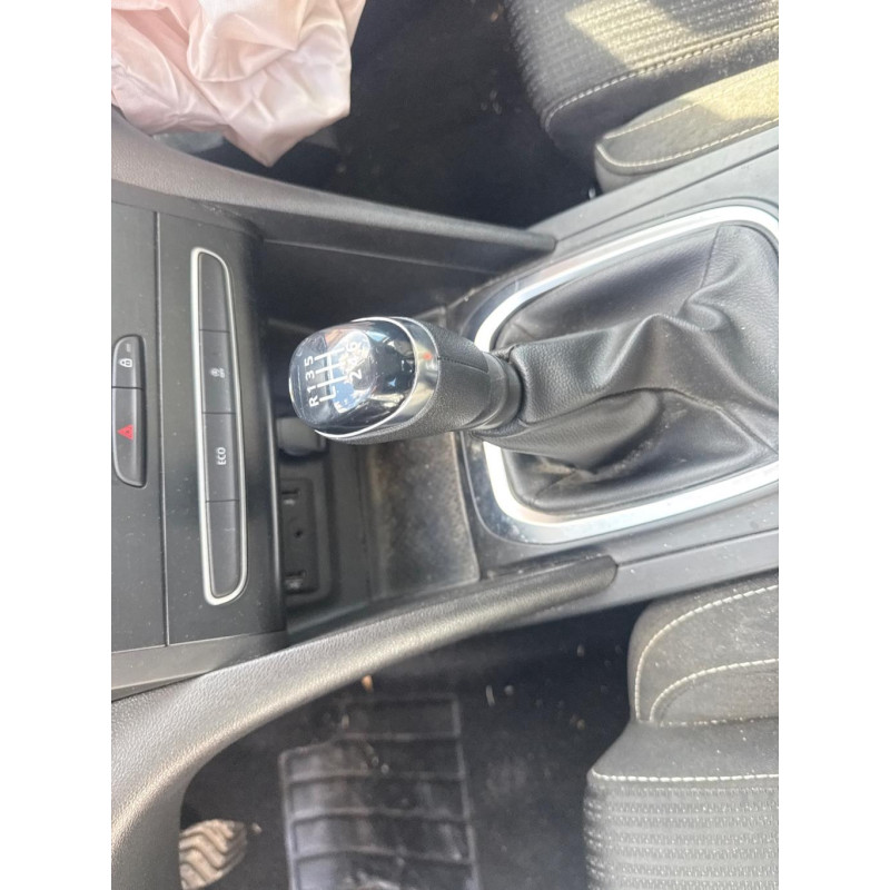 RENAULT MEGANE 4 PHASE 1 1.2i - 16V TURBO TCE 100 Photo n°16