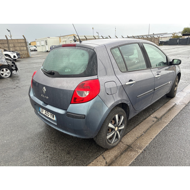 Boitier UCH RENAULT CLIO 3 Photo n°5