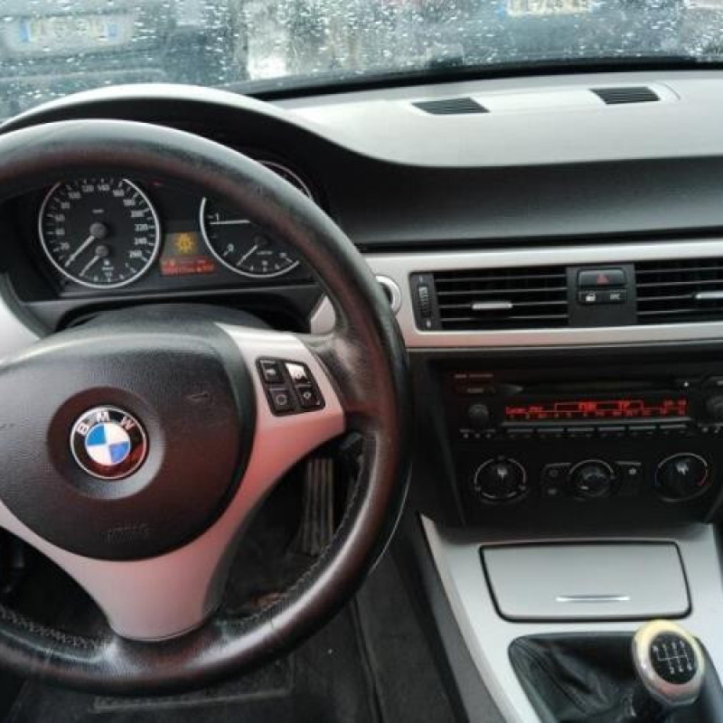 Porte avant droit BMW SERIE 3 E90 Photo n°16