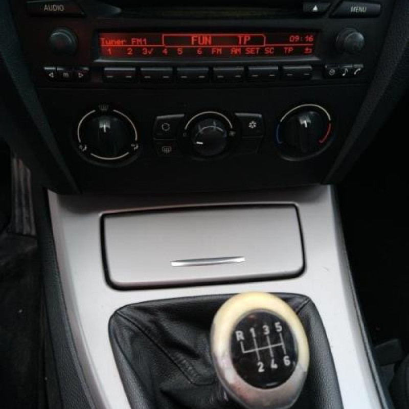 Porte avant droit BMW SERIE 3 E90 Photo n°17