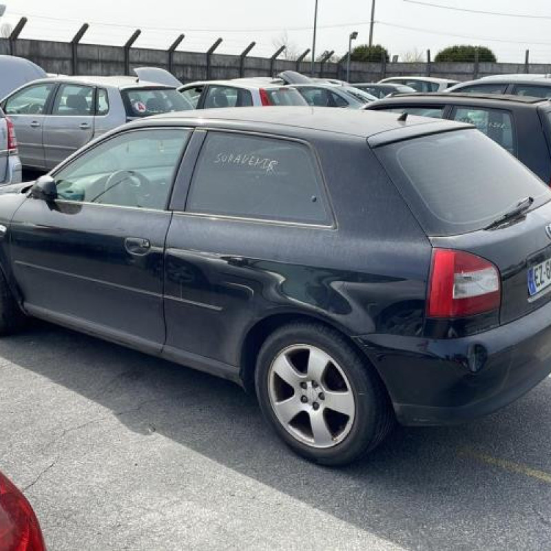 Porte avant droit AUDI A3 1 Photo n°10