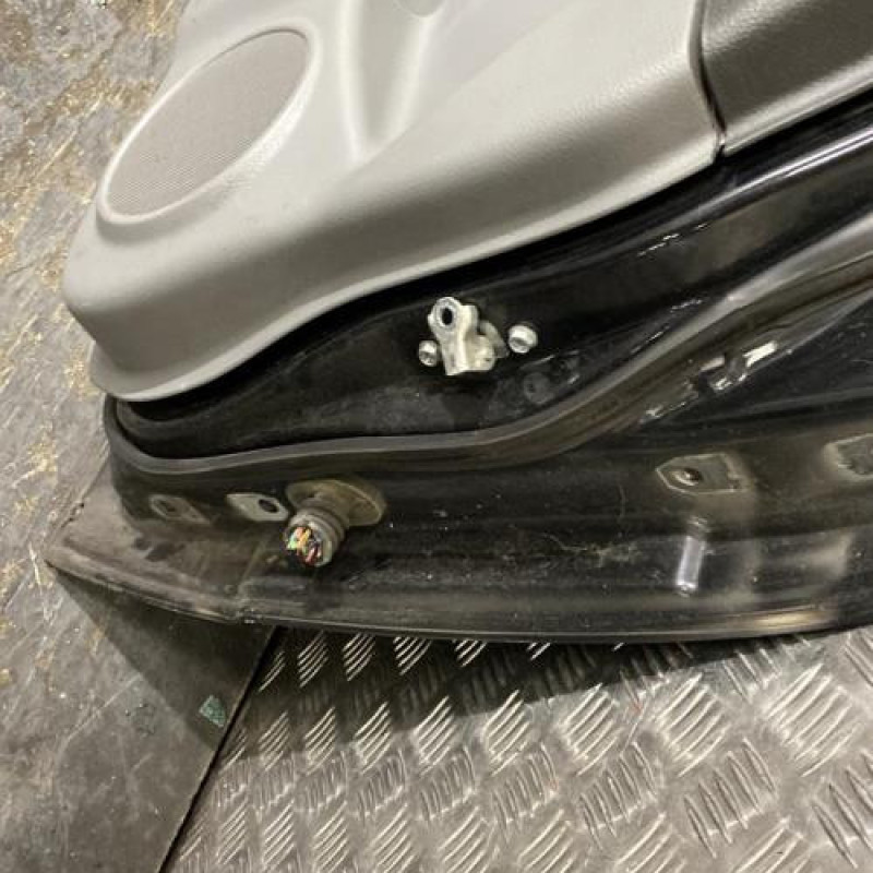 Porte avant gauche SUZUKI SX4 1 Photo n°4