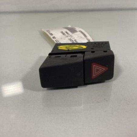Bouton de warning SUZUKI SX4 1 Photo n°1