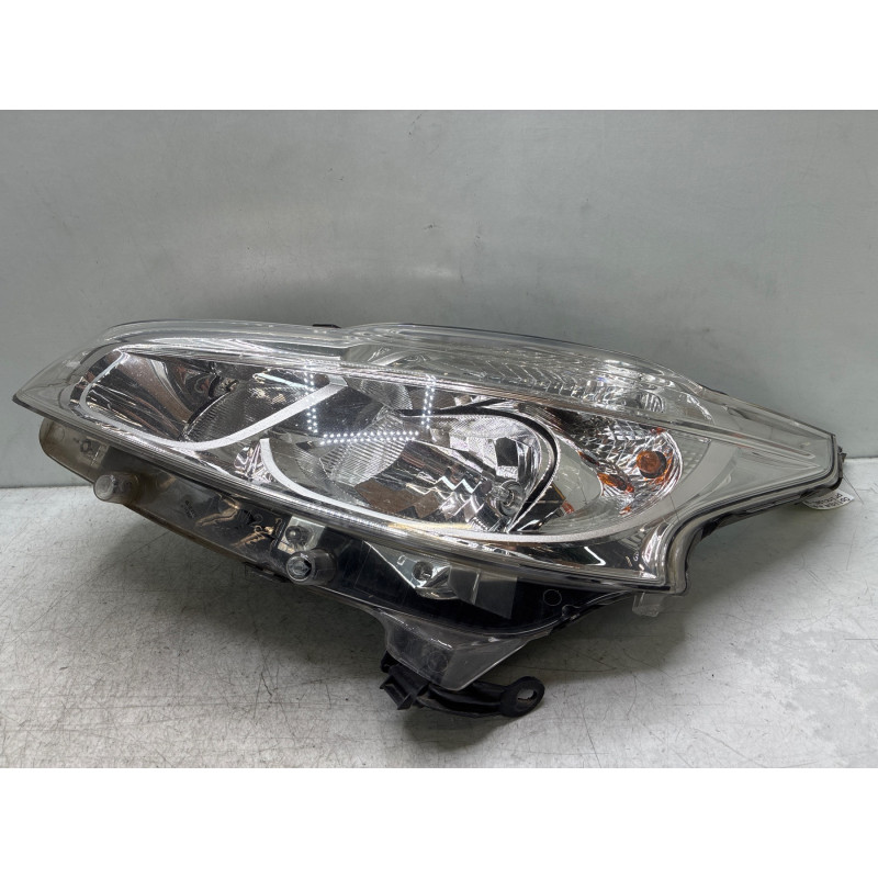 Optique avant principal gauche (feux)(phare) PEUGEOT 208 1 Photo n°4