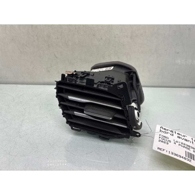 Aerateur tableau de bord avant gauche FORD FOCUS 4 Photo n°3
