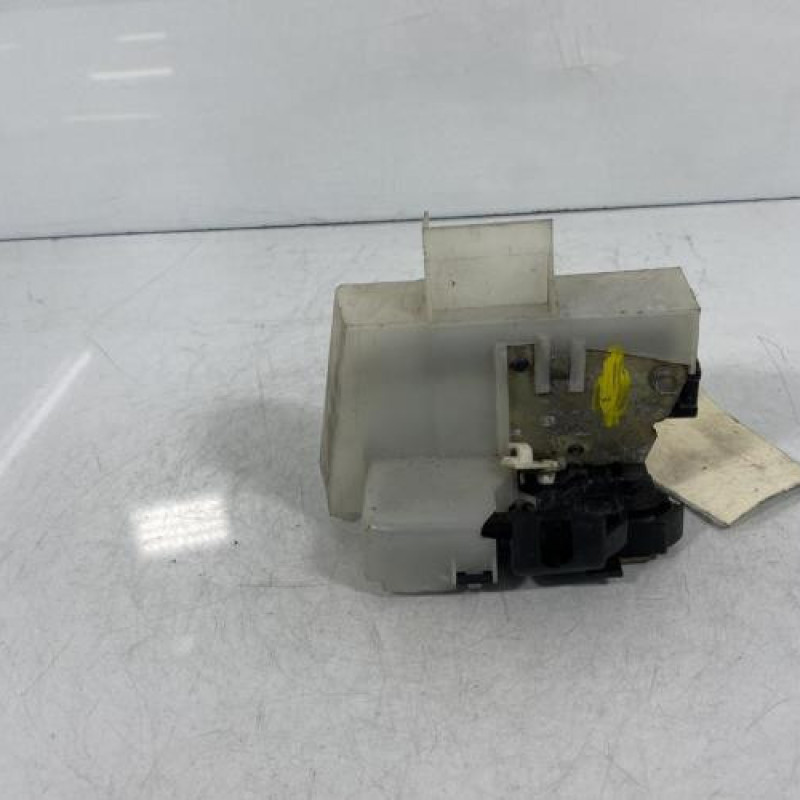 Serrure avant droit RENAULT SCENIC 1 Photo n°1