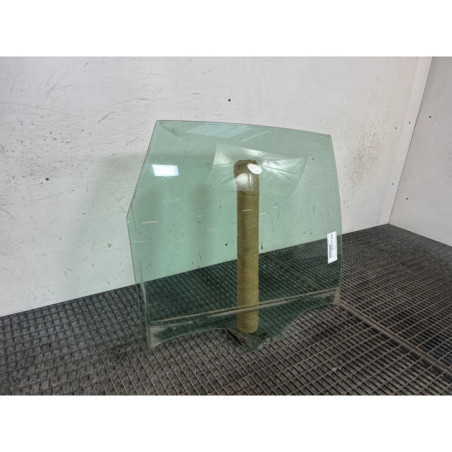 Vitre arriere droit RENAULT GRAND SCENIC 2 Photo n°1