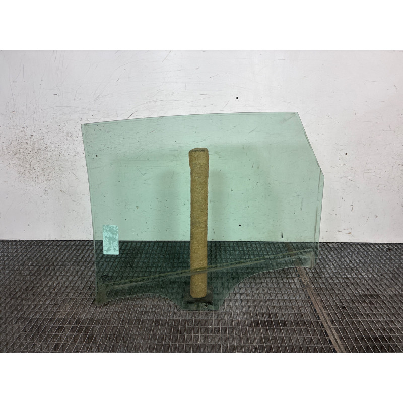 Vitre arriere droit RENAULT GRAND SCENIC 2 Photo n°3