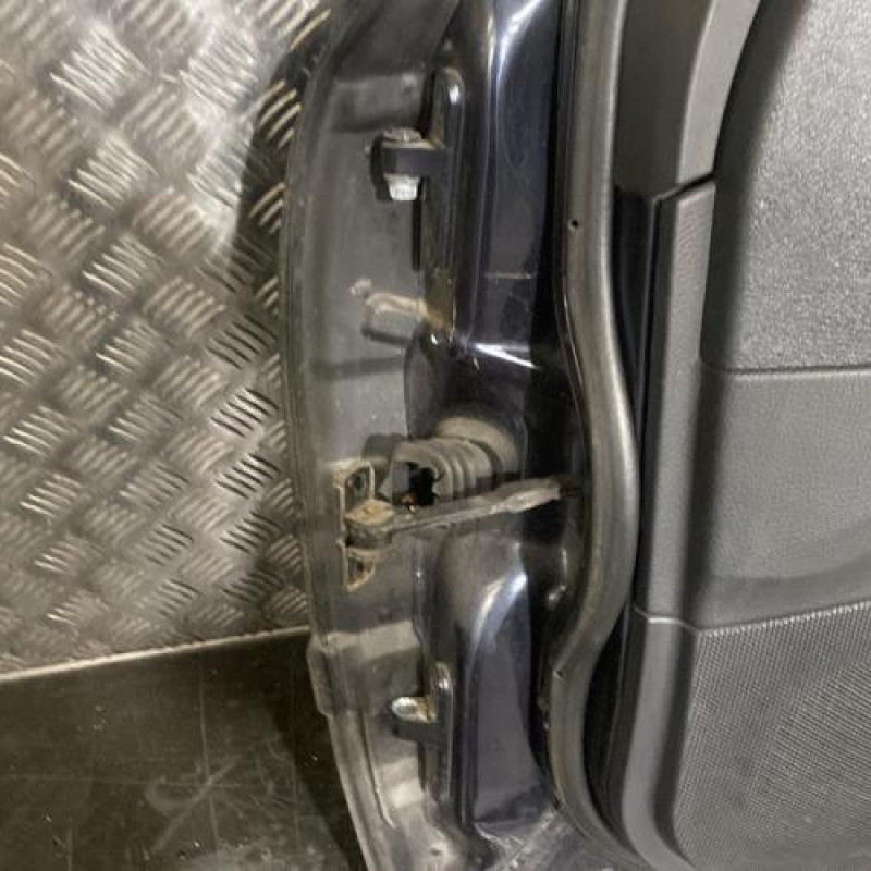 Porte avant droit MERCEDES CLASSE E 211 Photo n°6