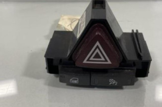 Bouton de warning OPEL CORSA D Photo n°1