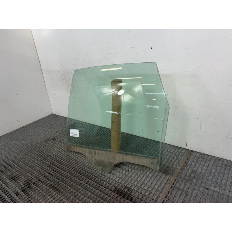Vitre arriere gauche RENAULT SCENIC 2 Photo n°3