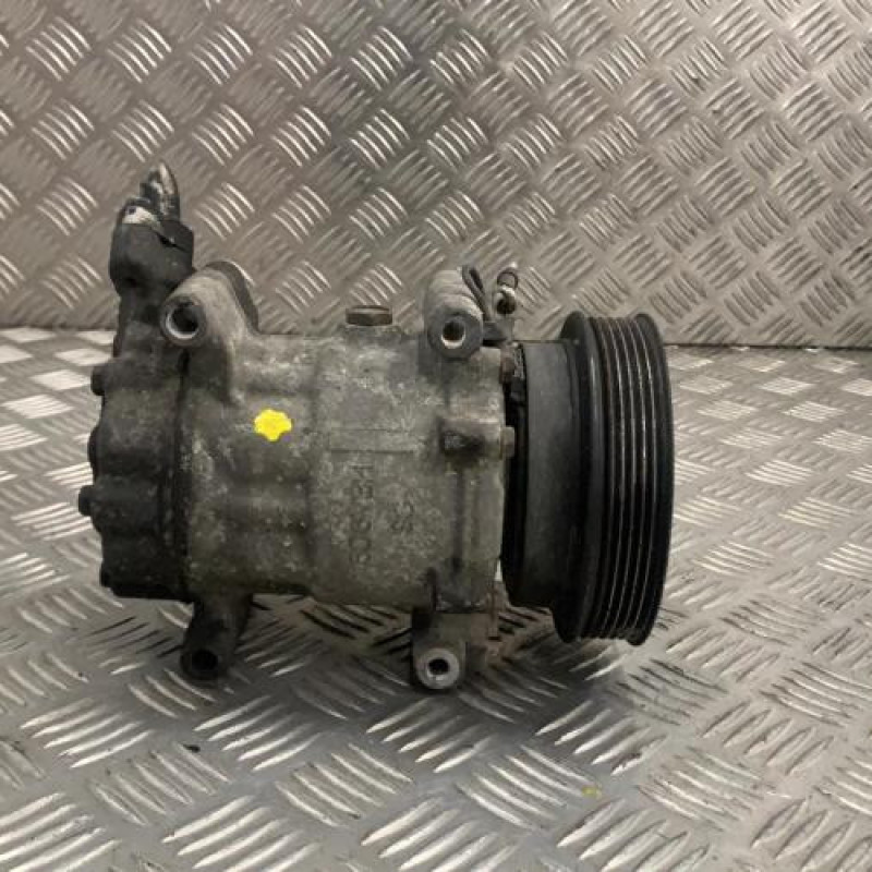 Compresseur clim RENAULT CLIO 2 Photo n°1