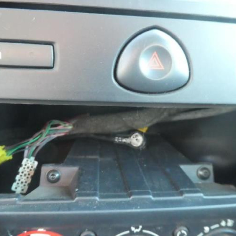 Compresseur clim RENAULT CLIO 2 Photo n°16