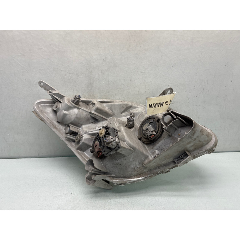 Optique avant principal gauche (feux)(phare) TOYOTA COROLLA VERSO 1 Photo n°4
