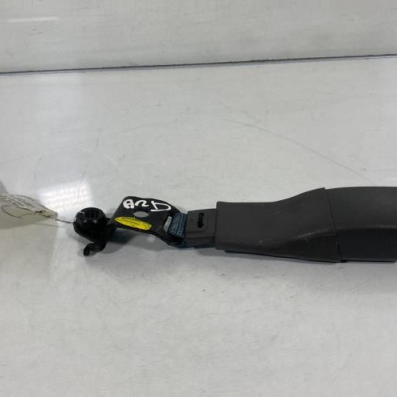 Attache ceinture arriere droit TOYOTA PRIUS 2 Photo n°3