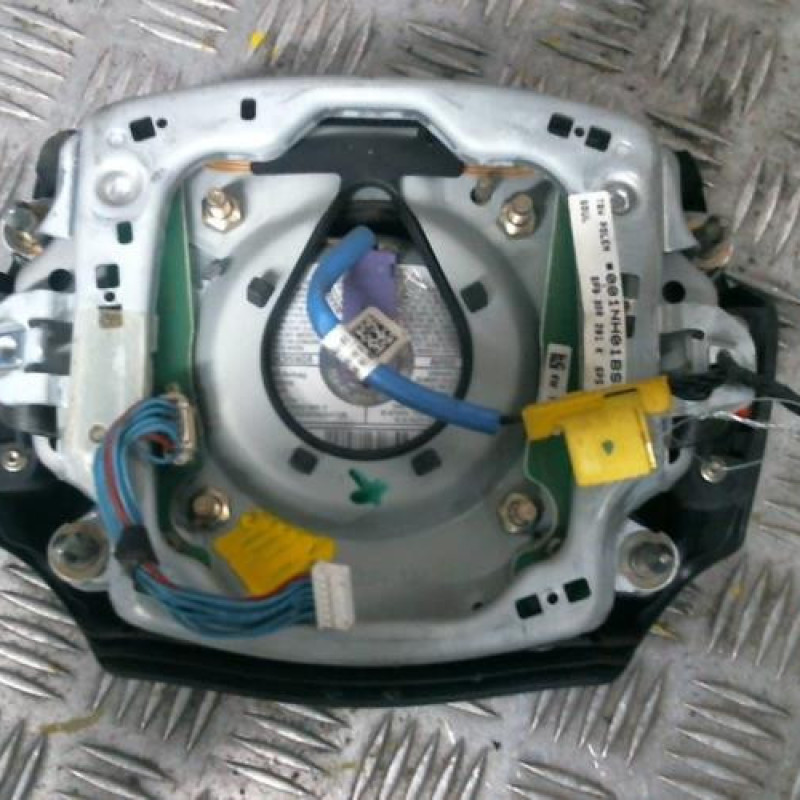Air bag conducteur AUDI A4 2 Photo n°2