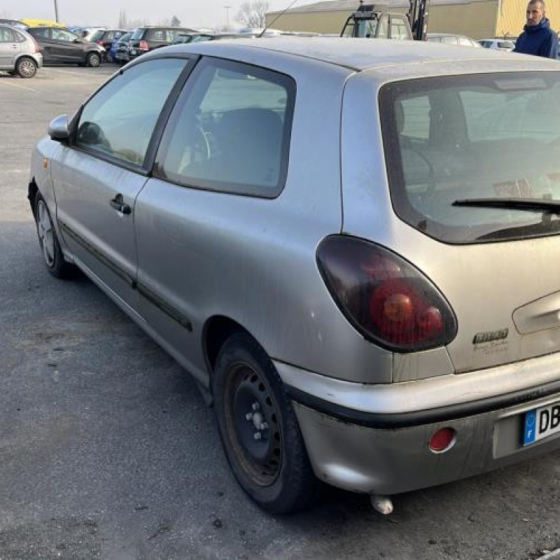 Bras essuie glace arriere FIAT BRAVO 1 Photo n°5