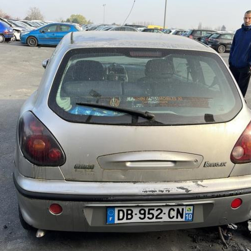 Bras essuie glace arriere FIAT BRAVO 1 Photo n°6