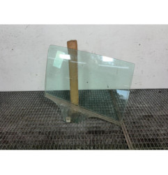 Vitre arriere droit MAZDA 3 2 Photo n°1