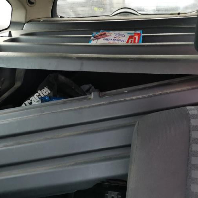 Pretensionneur de ceinture avant droit RENAULT MEGANE 2 Photo n°10
