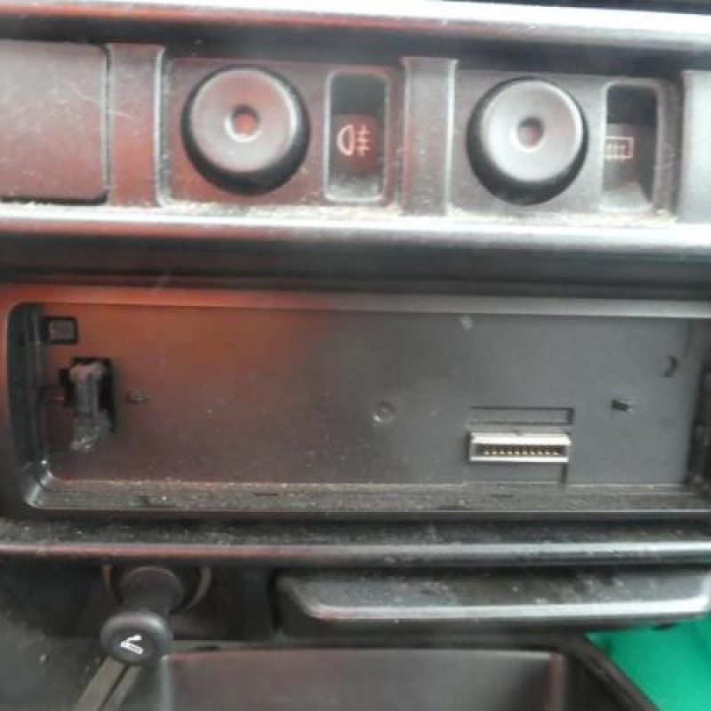 Porte avant droit FORD FIESTA 3 Photo n°14