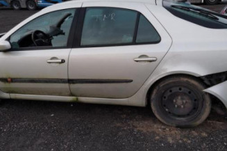 Feu arriere stop central RENAULT LAGUNA 2