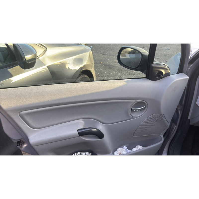 Vitre avant droit CITROEN C3 1 Photo n°9