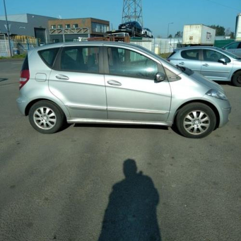 Feu arriere principal gauche (feux) MERCEDES CLASSE A 169 Photo n°6