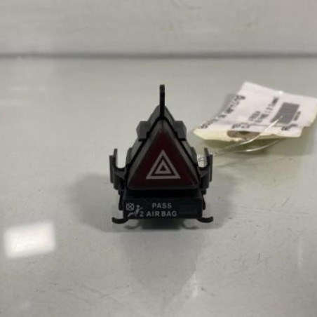 Bouton de warning MERCEDES CLASSE A 169 Photo n°1