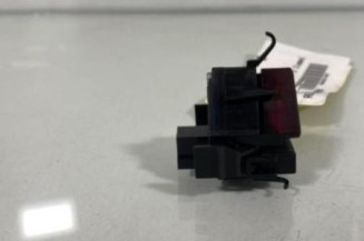 Bouton de warning MERCEDES CLASSE A 169