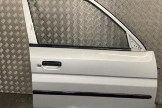 Porte avant droit MAZDA DEMIO Photo n°1