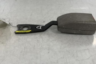 Attache ceinture avant droit MAZDA DEMIO
