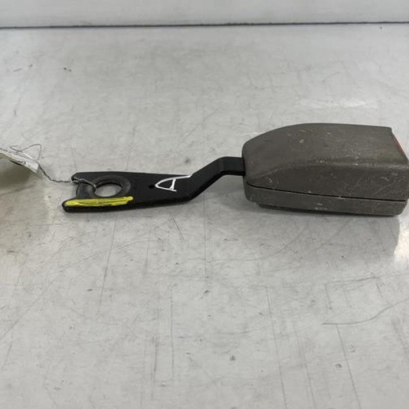 Attache ceinture avant droit MAZDA DEMIO Photo n°3