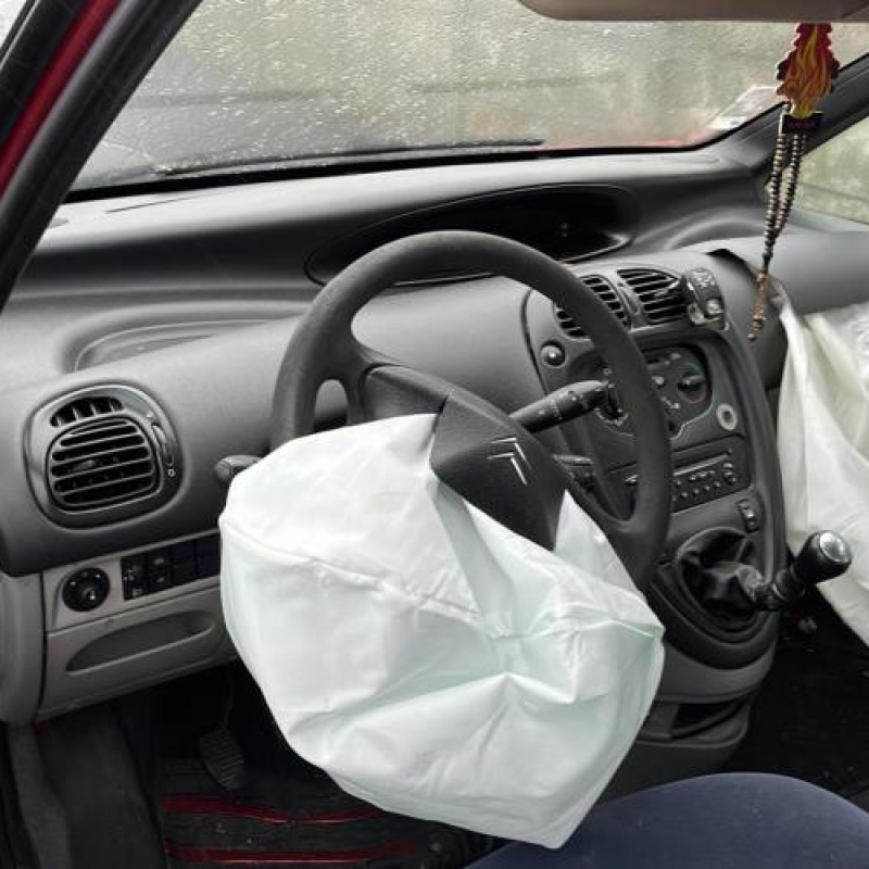 Compresseur clim CITROEN XSARA PICASSO Photo n°9