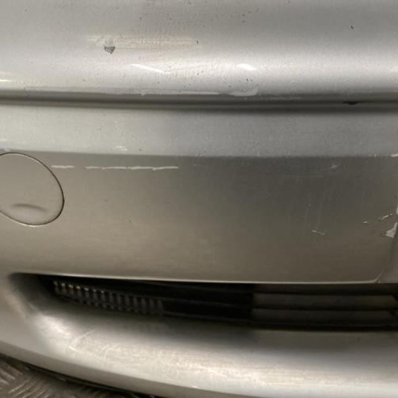 Pare choc avant OPEL VECTRA B Photo n°5