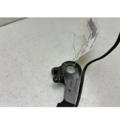 Attache ceinture arriere droit PEUGEOT 5008 1