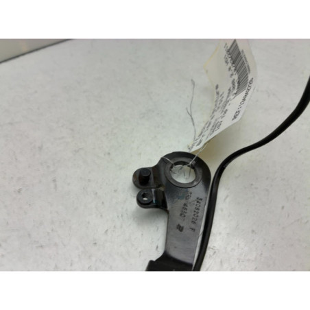 Attache ceinture arriere droit PEUGEOT 5008 1