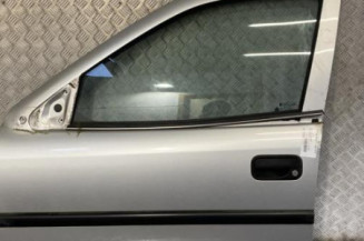 Porte avant gauche OPEL VECTRA B Photo n°1