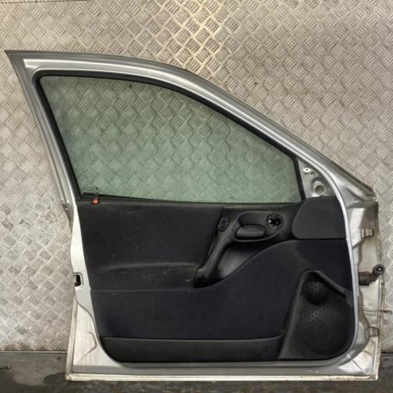 Porte avant gauche OPEL VECTRA B Photo n°4