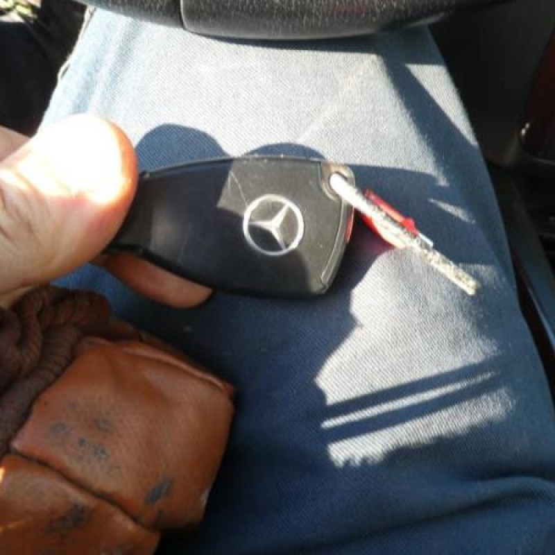 Vitre avant droit MERCEDES CLASSE A 168 Photo n°12