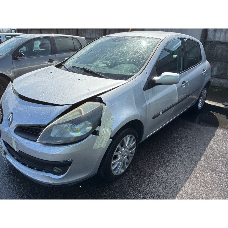 Porte avant gauche RENAULT CLIO 3 Photo n°18